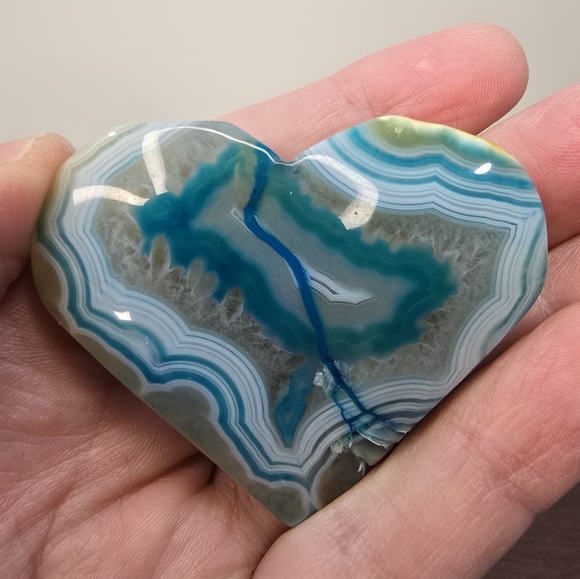 Blue Agate Crystal Heart - Picture 5 of 11